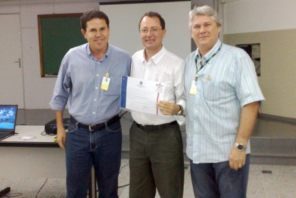 Unoeste recebe diploma de mérito do Crea-SP